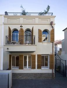 Molcho Neve Tzedek Apartments by Master