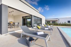 Amazing private villa with outdoor swimming pool in Vodnjan