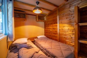 Campings Glamping Terre & Mer : photos des chambres