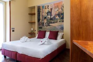 Standard Queen Room - Non-Smoking room in Suite Esedra