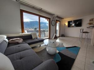 Appartements Au coeur de St Jorioz, spacieux appartement avec terrasse et vue montagne. : photos des chambres