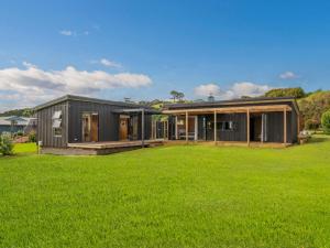 The Little Bach at Whangapoua