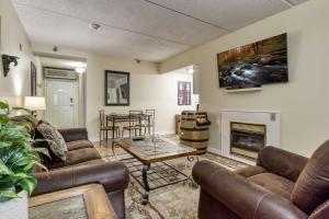 Gatlinburg Towers Condo Unit 501 - Great Location! Close to Town! condo