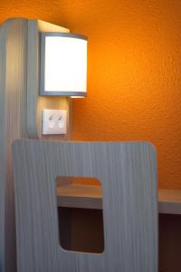 Hotels Hotel Olivet Orleans Sud - Zenith : Chambre Triple (1 Lit Double et 1 Lit Simple)