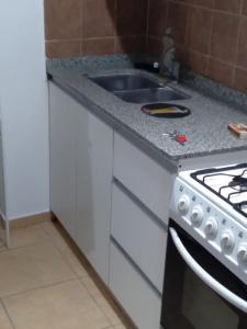 Costanera 3 dormitorios 2 cocheras estamos a 800 metros del centro