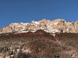 Maisons de vacances Maison familiale en montagne avec vue merveilleuse sur le massif de Belledonne : photos des chambres
