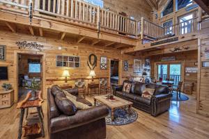 ERN854 - Wagon Wheel Lodge - Great Location! Close ToThe Action! cabin