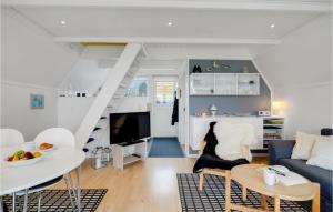 Beautiful Home In Gedser With Kitchen