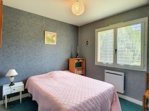 Maisons de vacances Maison de plain-pied avec jardin, a 200m de la plage et 400m des commerces - FR-1-361-58 : photos des chambres