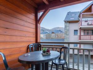 Appartements Appartement Saint-Lary-Soulan, 2 pieces, 4 personnes - FR-1-296-457 : photos des chambres