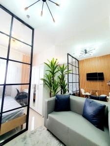 Green 2 Residences Scandi-Industrial Hotel Type Interior