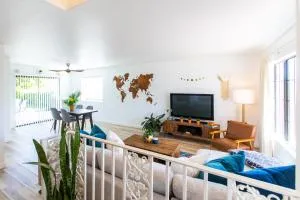 Spacious Family Retreat! Sleeps 12 + huge backyard - كابيسترانو بيتش