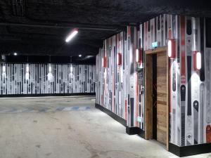 Méribel : Superbe appartement de 140m², 4 chambres, accès pistes, cheminée, WIFI, parking - FR-1-613-25