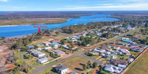 Bali Elliott Heads - Coastal Holiday Home near Boat Ramp