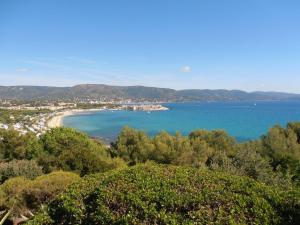 T2 climatisé avec piscine, parking - Bormes-les-Mimosas - FR-1-610-6