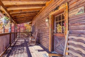 ER102 - Barbara Great Location! Close to town cabin