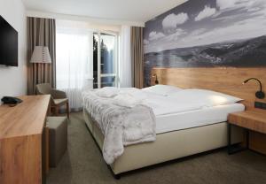 Superior Family Double Room with Bunk Bed, Balcony and Pool Access room in Wellness Hotel Svornost