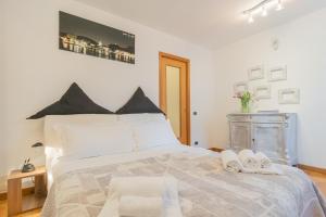 Volta Apartment by RentComo