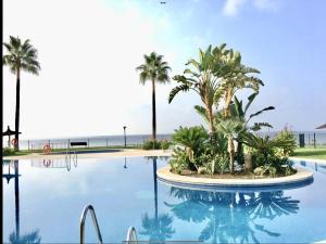 MI CAPRICHO Beachfront 400 - Apartment With Sea Views Costa del Sol