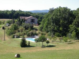 Maisons de vacances La Petite toscane, gite familial avec piscine et jacuzzi : photos des chambres