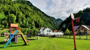 Casa Petruta Dambovicioara - 萨提克