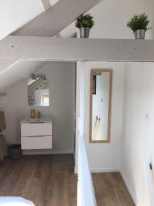 Appartements Beau duplex dans longere a 5 min de La plage : photos des chambres