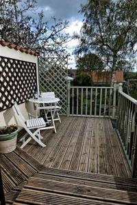 Two Bed First Floor Apartment in Village location