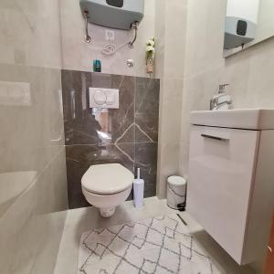 Apartments Villa Odesa with shared pool