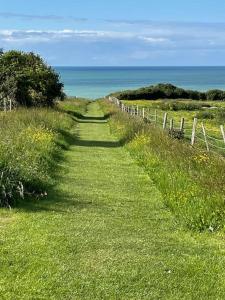 Le colombier, villa vue mer accès plage 300M