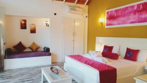 BLUE WAVES kite surfing beach resort