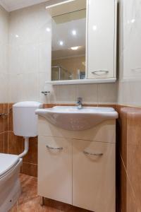 STRANDHAUS Vesna WG 1