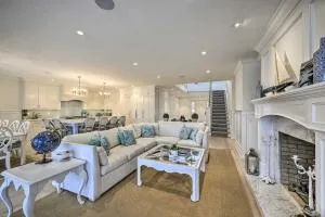 Shelter Island Retreat with Outdoor Pool! - Шелтер-Айленд