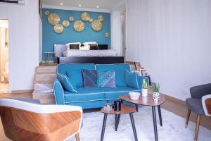 " Nid Damour " Évasion de Rêve - Pieds dans leau face à la mer