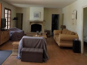 Villas La Villa du Payre, proche mer et piscine chauffee : Villa avec Piscine Privée