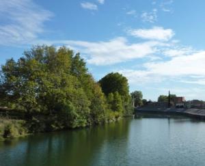 Maisons de vacances Maison calme avec jardin et parking prives : photos des chambres