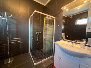 SunnySide Apartmanház