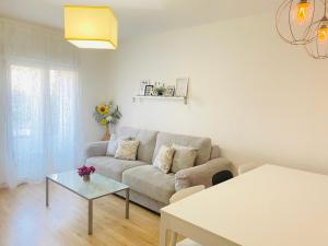 Betis a la Orilla del Guadalquivir & Vistas a la Giralda