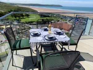 3 Woolacombe West - Luxury Apartment at Byron Woolacombe, only 4 minute walk to Woolacombe Beach!