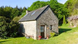 Maisons de vacances FORET TOTEM - en foret 3 ecogites avec 3 etoiles et 1 avec 2 etoiles - classement 2024 : photos des chambres
