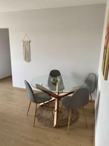 Cozy 3 bedroom condo with free parking premises