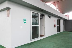 The Flamingo Rooftop Suite Unique Design in a Centric Location