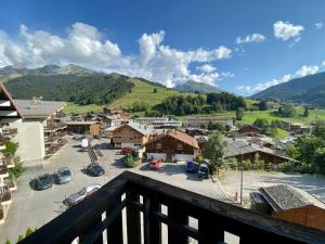 Appartement Rénové 8 Pers Centre Village La Clusaz, Balcon Sud, Proche Commerces et Pistes - FR-1-459-15