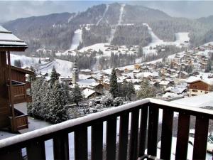 Charmant appartement 2 pièces + 2 coins nuit avec balcon au centre de La Clusaz, pour 4-6 personnes - FR-1-459-175