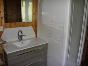 Chalets Chalet familial 5 chambres pour 8 personnes a Saint-Jean-de-Sixt - FR-1-459-160 : photos des chambres