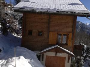 Chalets Chalet Saint-Jean-de-Sixt, 6 pieces, 10 personnes - FR-1-459-160 : Chalet (10 Adultes)