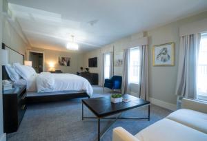 King Room room in Orange Inn Boutique Hotel