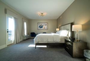 King Room with Balcony room in Orange Inn Boutique Hotel
