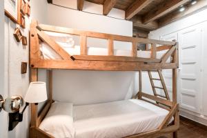 Mont dera Solana by Totiaran