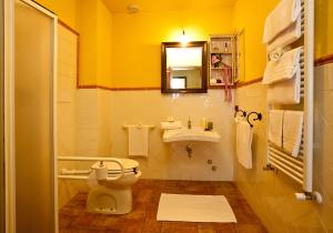 Two-Bedroom Apartment (4 Adults)