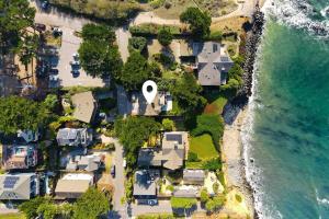 Oceanfront Home Retreat w Breathtaking Views of Fitzgerald Marine Reserve
